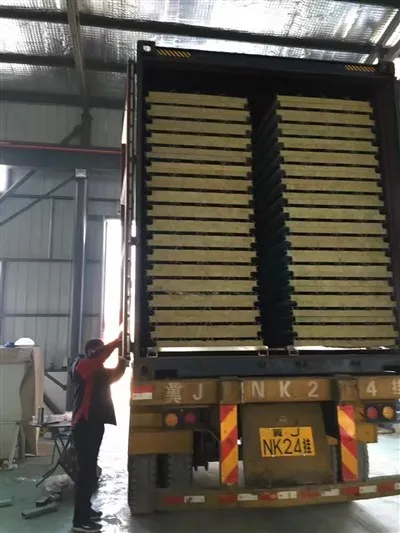 Kőzetgyapot szendvicspanel kopozit panel